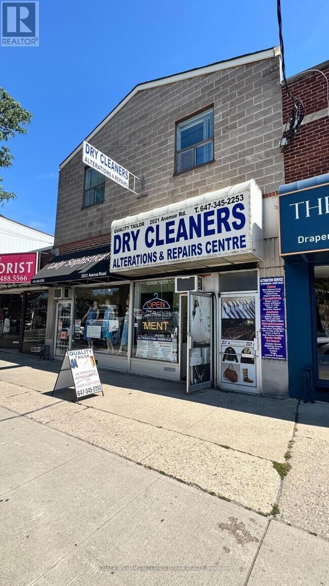 Photo - 2021 Avenue Rd