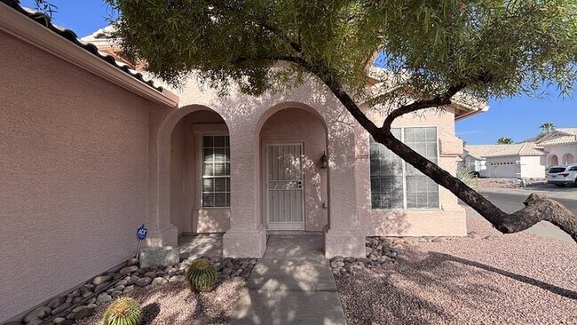 Photo - Spacious 4 bedroom 2 bath home near Sabino...