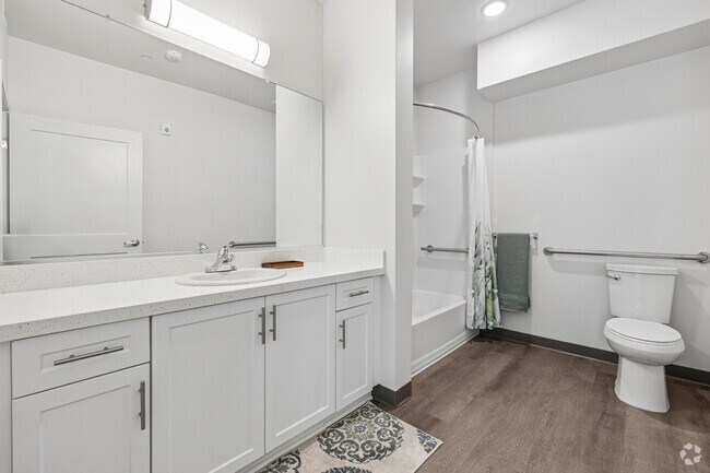 3BR, 2BA - 1191SF - Bathroom