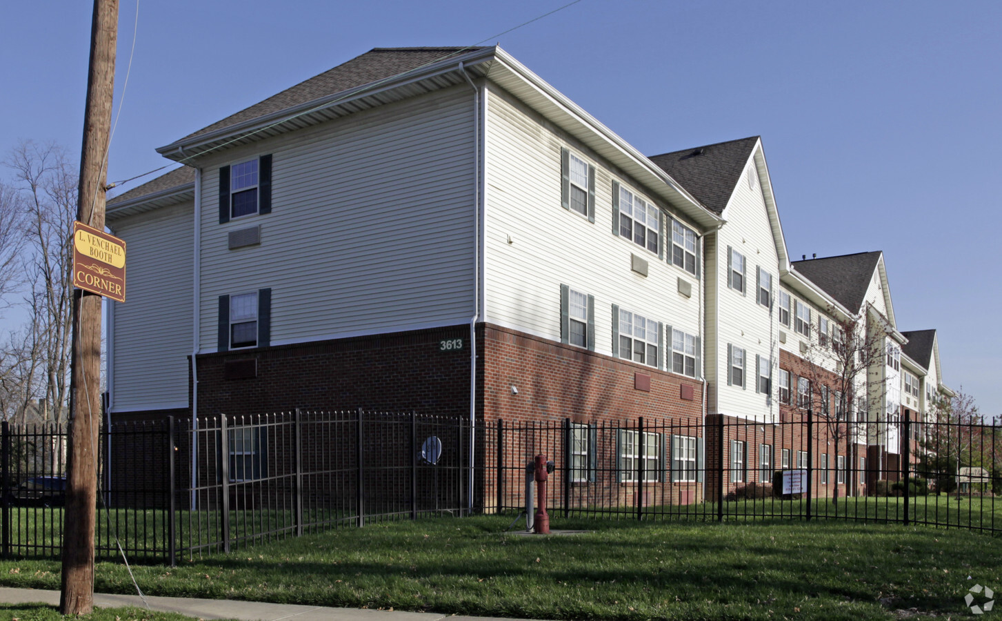Avon View Apartments - Avon View Apartments