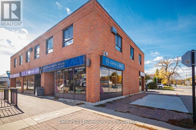 Photo - 250 Hurontario St Unité 2