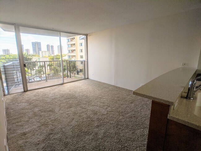 Photo - Convenient Makiki 1-bed, 1-bath, 1 parking recently remodeled, near UH Manoa, Safeway Unidad 403