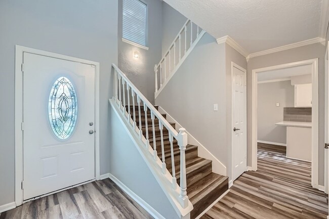 Photo - 401 Summer Pl Ct