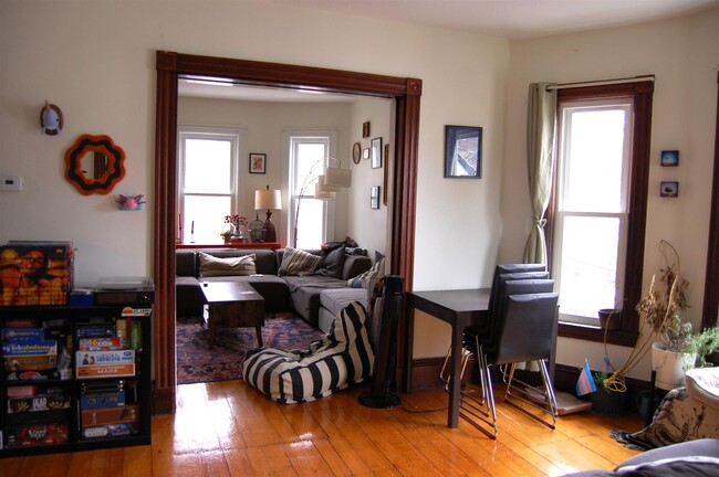 Photo - 14 Cottage Ave Apartments Unit 2