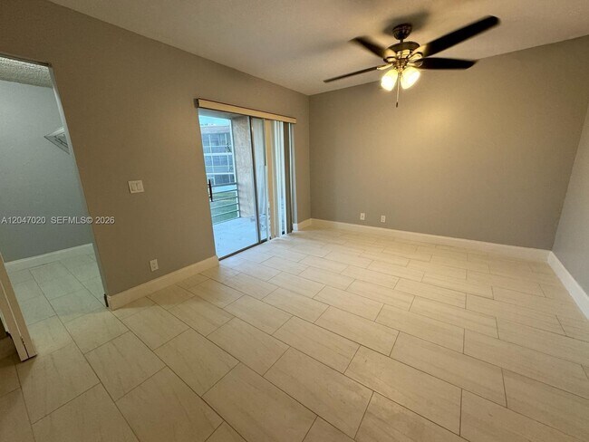 Photo - 500 Village Green Cir W Unit 215