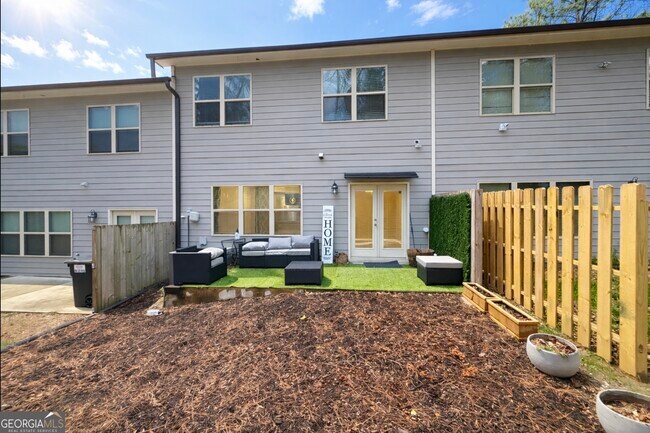 Photo - 543 Monticello Blvd SE