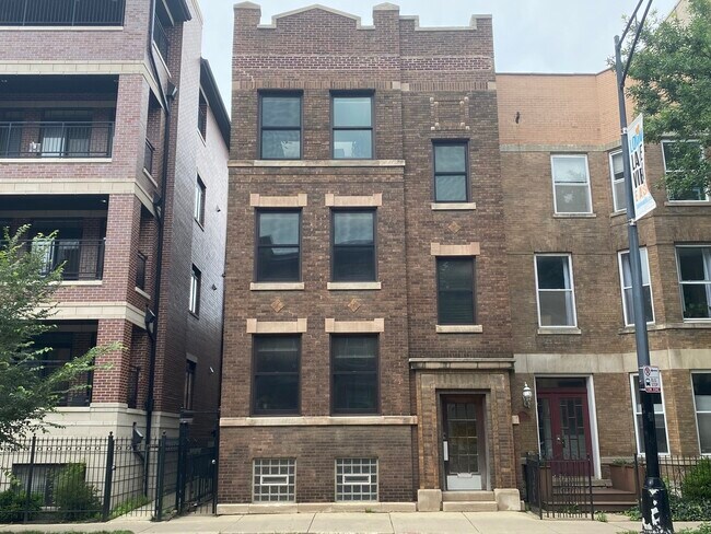 Photo - 852 W Diversey Pkwy Apartment Unit 1F