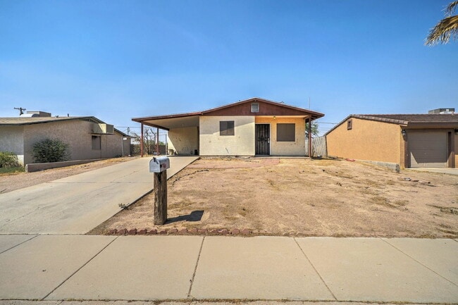 Photo - 1114 E Bisnaga St