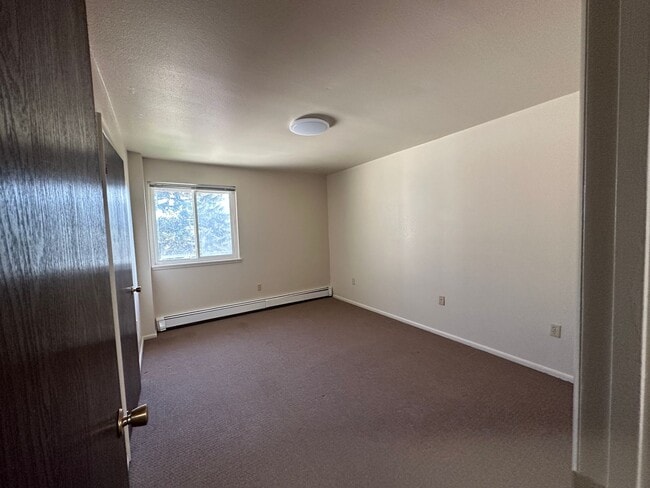 Photo - Oakwood Apartments