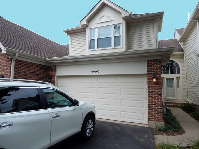 Building Photo - 2223 Seaver Ln