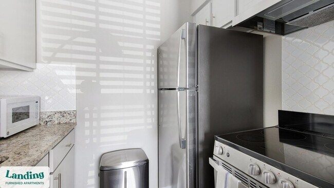 Photo - 6000 Randolph Blvd Unidad 38303.1409725