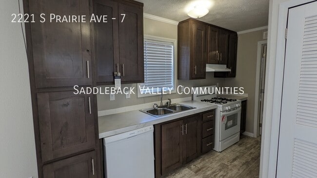 Photo - 2221 S Prairie Ave