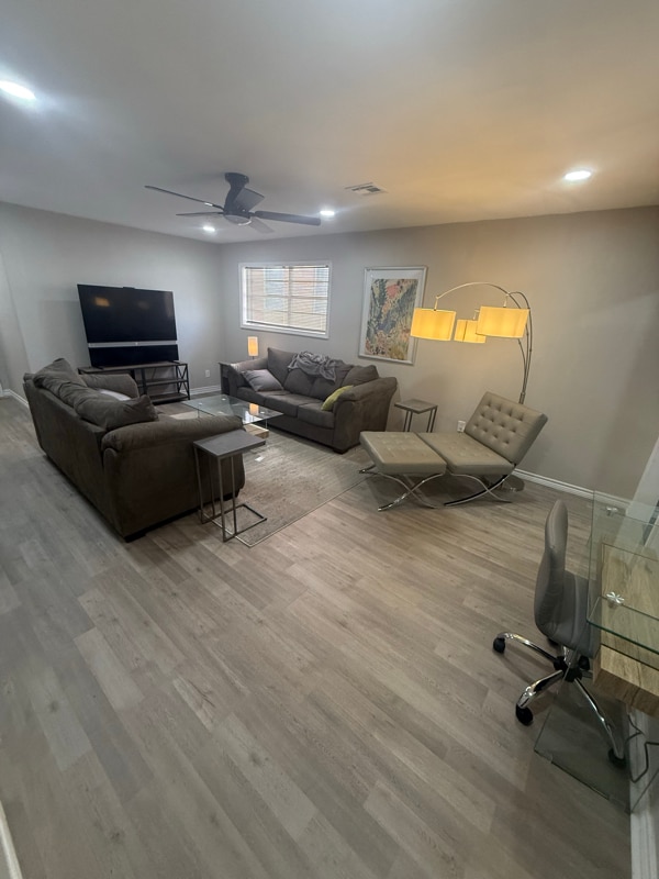 Building Photo - 215 S Grand Ave