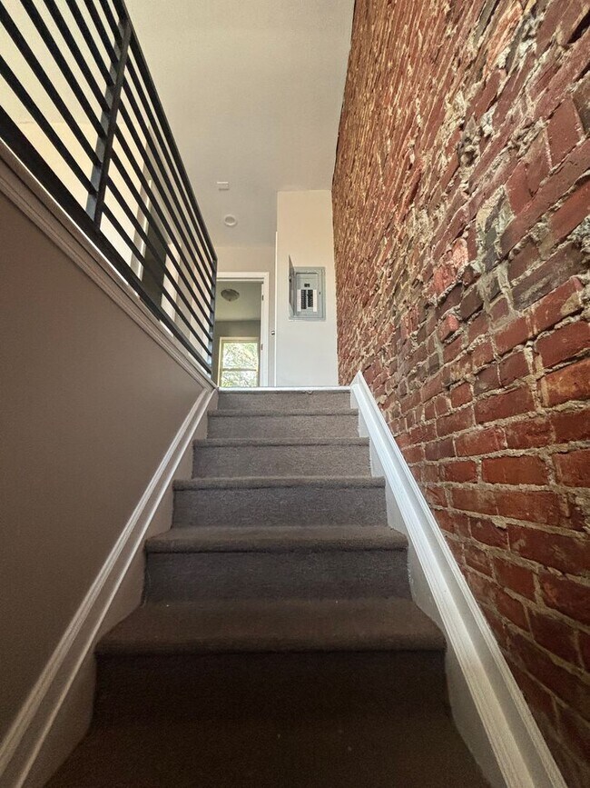 Photo - Cozy 2-Bedroom, 2-Bath Single Family Home - Near Fishtown