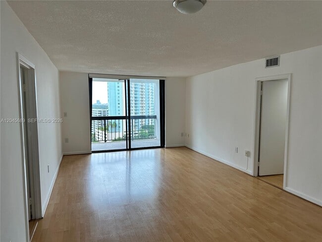Photo - 2333 Brickell Ave Unit 1610