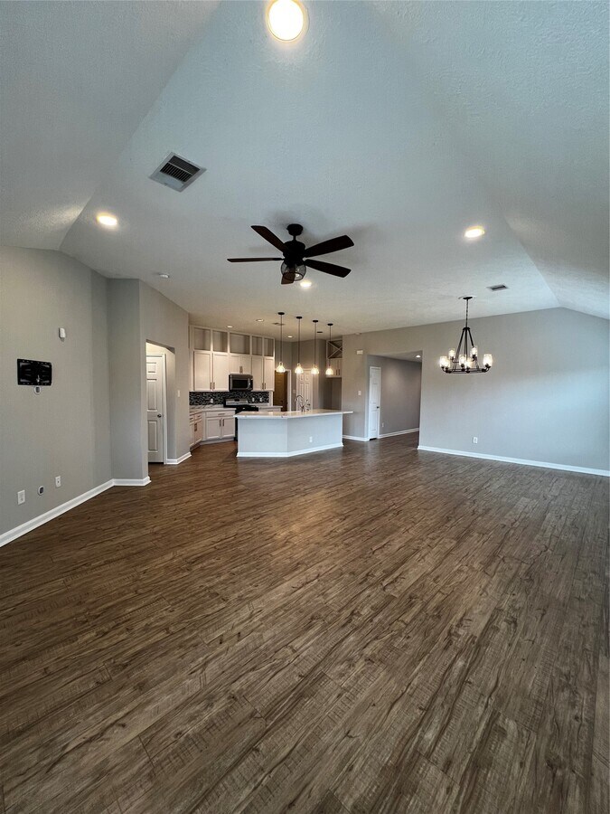 Photo - 6702 Path Way Ct