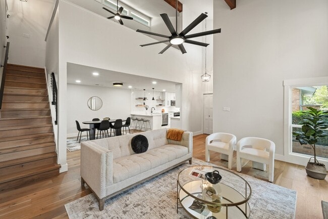 Building Photo - 8138 Forest Mesa Dr Rental