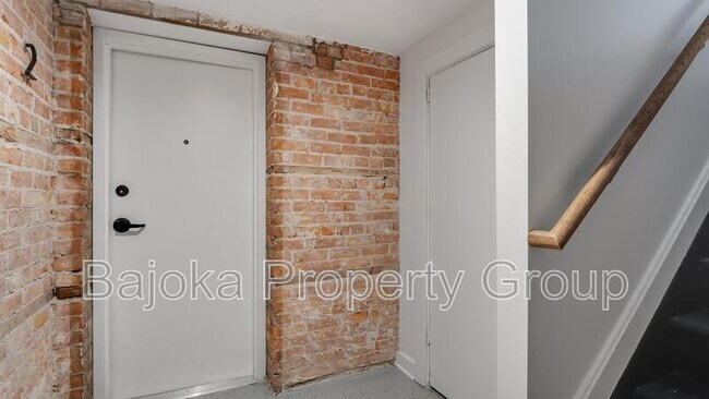 Photo - 632 Prentis St