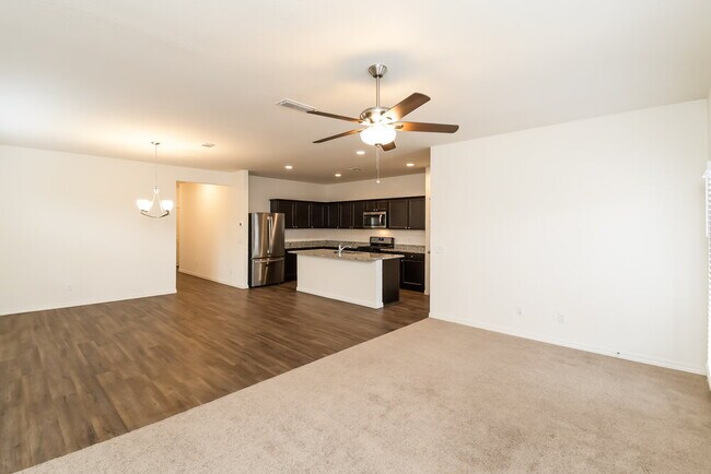 Photo - 480 W White Sands Dr