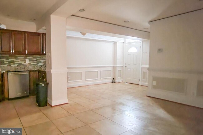 Photo - 1636 19th St NW