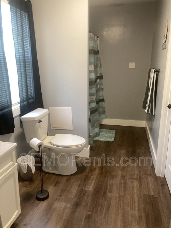 Photo - 1524 Bessie St