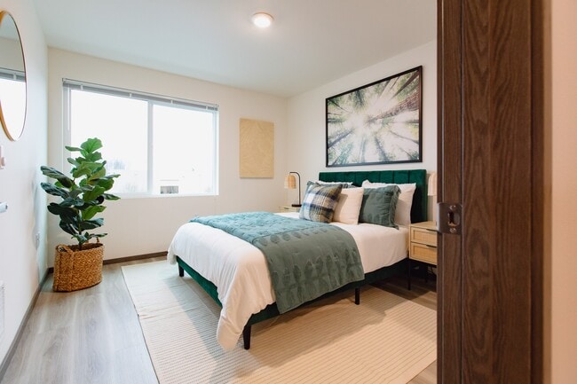 Photo - Trailhead at the Preserve