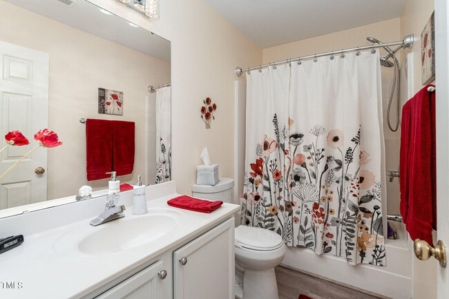 Photo - Beautifully Updated Townhome Near Historic Downtown Apex