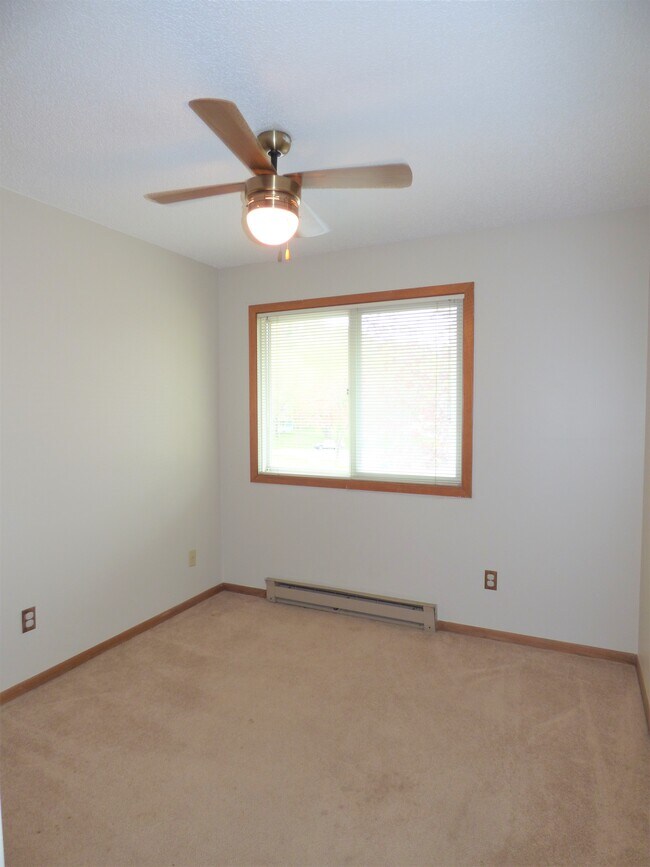 2604 4th Ave NE Unit 10
