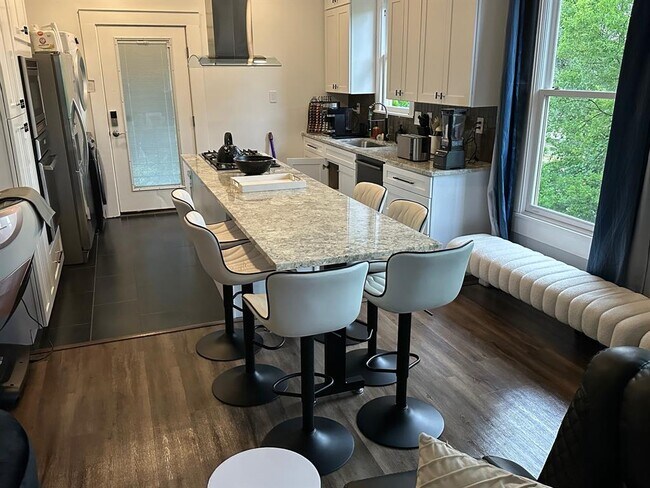 Photo - 3210 Hampton Rd