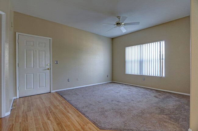 Photo - LOVELY & IMMACULATE CONDO LOCATED NEAR THE POOL PLUS HAS NEW PAINT, WOOD FLOORS, AND VIEWS OF THE... Unit 1105