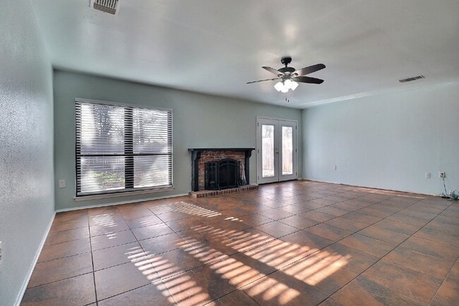Photo - 3-Bed Home with Fireplace & Large Patio in Live Oak