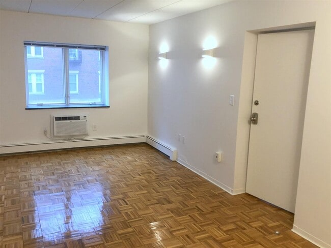 Photo - 298 Harvard St Apartments Unit 26