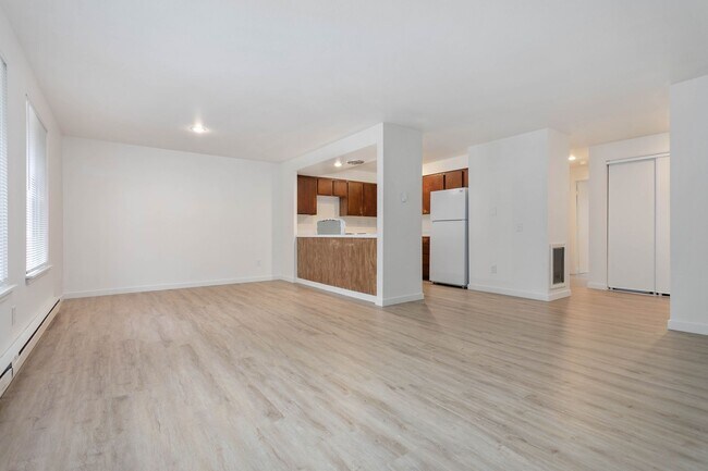 Photo - Glacier Park Apartments