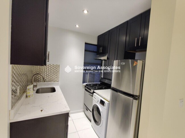 Photo - 15 W 107th St Unidad 33