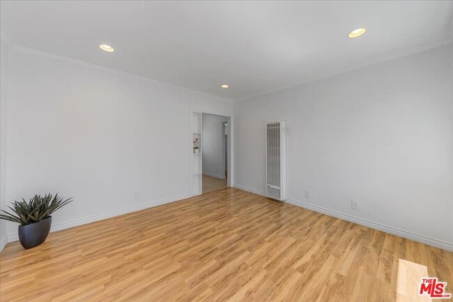 Photo - 2954 Exposition Blvd Unit 3