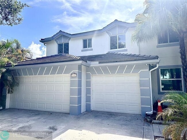 Photo - 4755 Chardonnay Dr House
