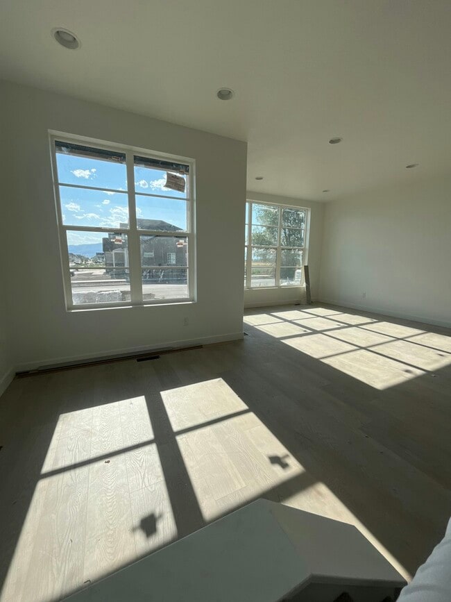 Photo - 3348 W 1570 N