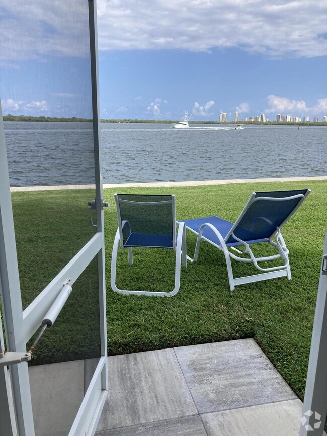 Building Photo - 60 Yacht Club Dr Rental