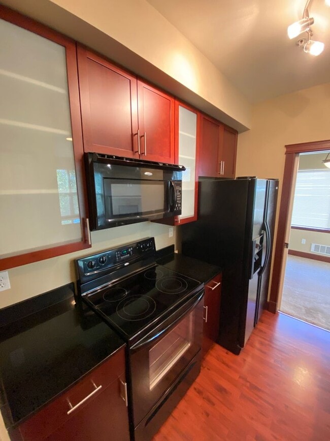 Photo - 259 W Bakerview Rd Unit 303