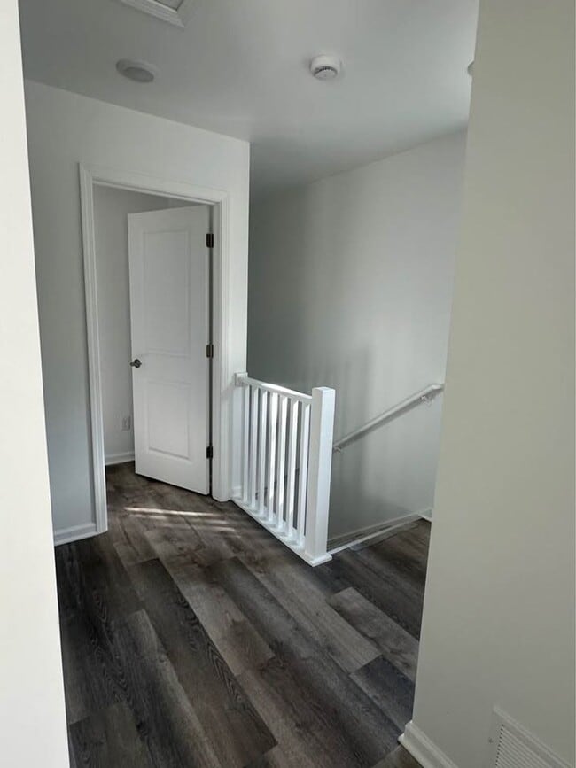 Building Photo - Twin Lakes Duplex Unit 629