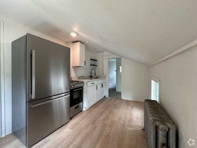 Building Photo - 30 High St Rental