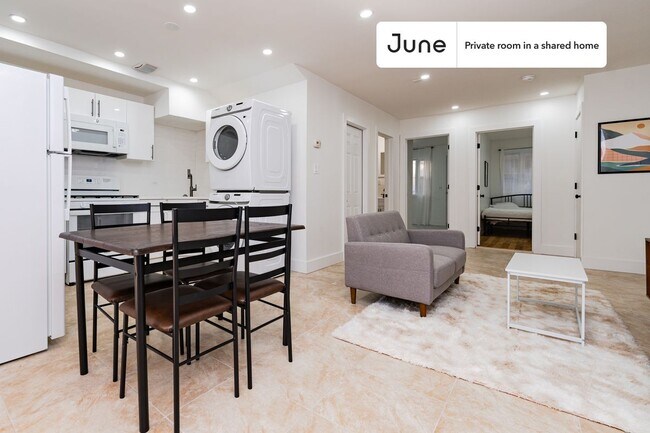 Photo - Room in Shared 3 bed/1 bath home Unit A