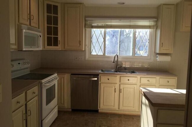 Photo - 9221 W Stayman Dr