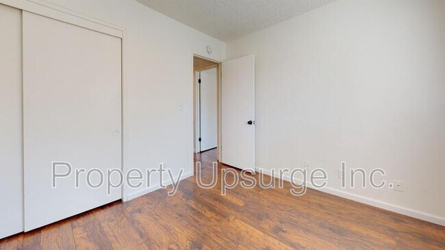 Photo - 1356 Hobart Dr