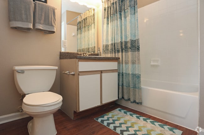 2 Bedroom Master Bathroom