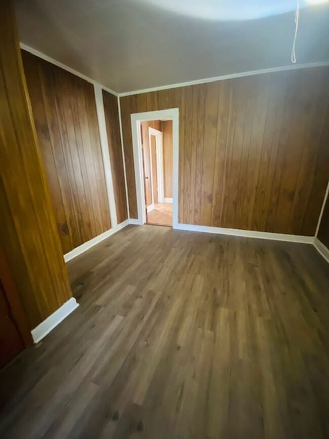 Photo - 107 Barry St