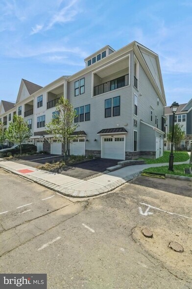 2107 Donatello Dr