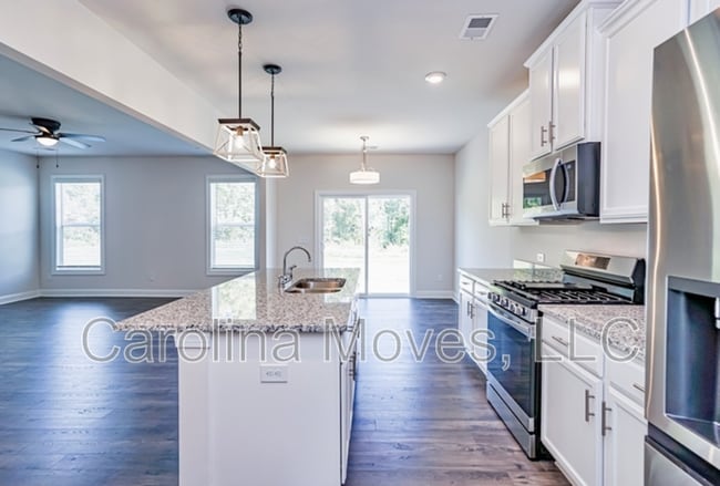Photo - 151 Mayfield Crossing Ln
