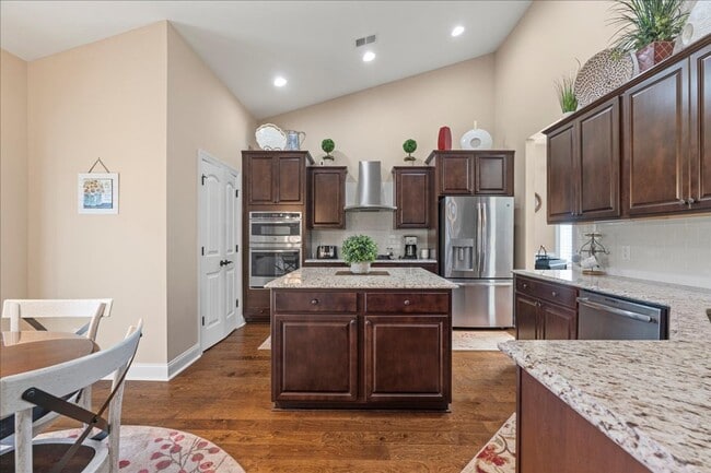 Photo - Beautiful Home in Hilton Head Lakes - Opti...