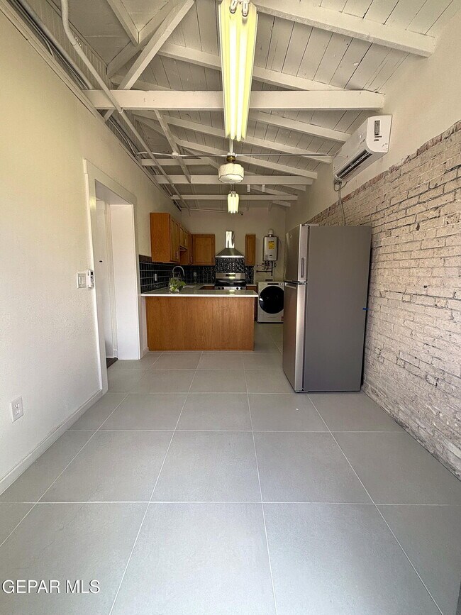 3116 Wheeling Ave
